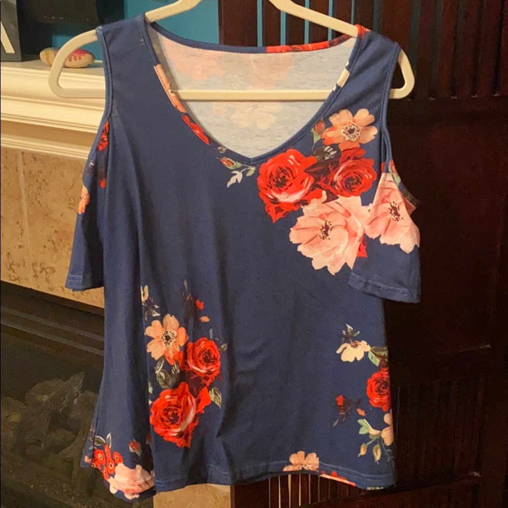 Open shoulder cotton blouse